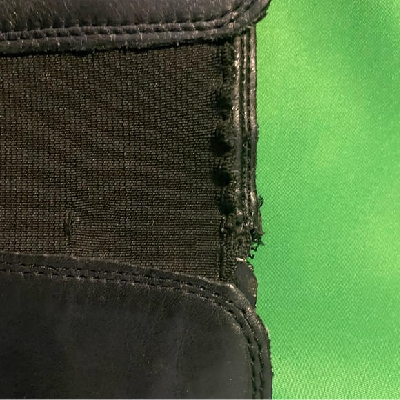 Naturalizer black leather (comfort panel) zip up boots. Preowned sz 7 - Picture 5 of 7